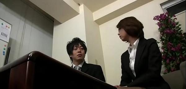  Asian office lady Tsubaki face sitting the sissy dude